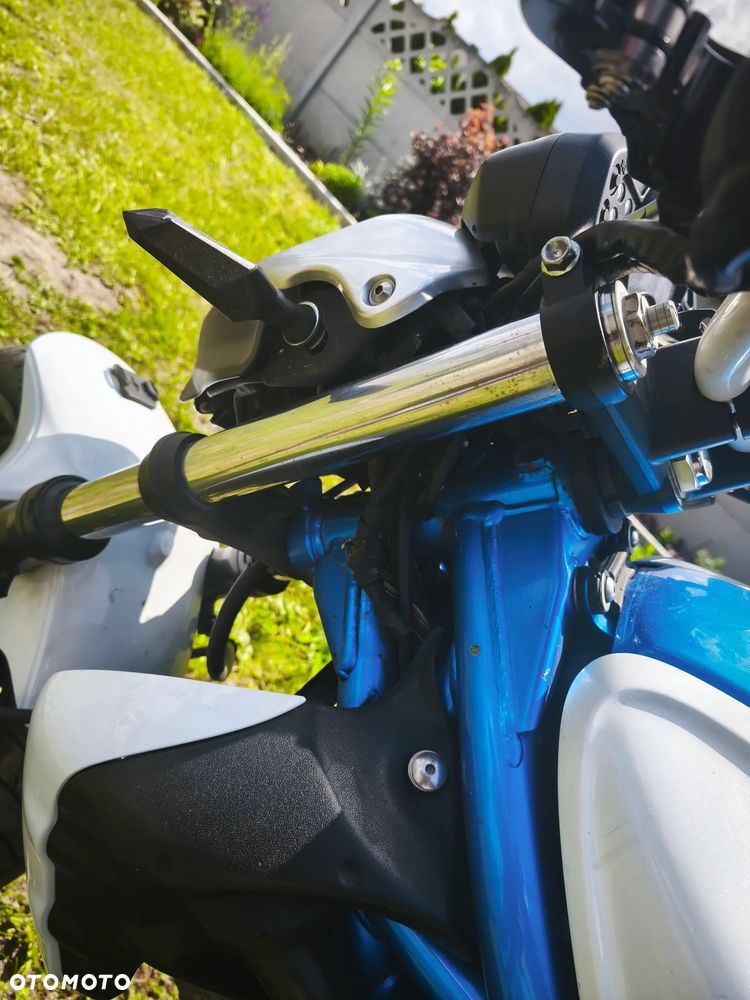Suzuki Gladius - 12