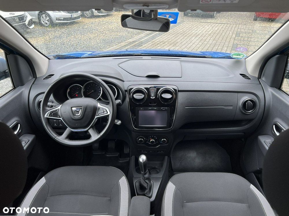 Dacia Lodgy 1.6 SCe Stepway S&S - 14