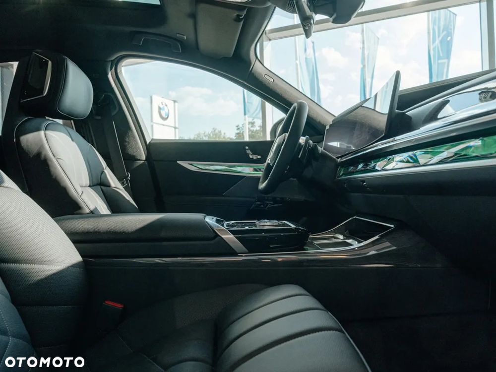 BMW Seria 7 740d xDrive - 11