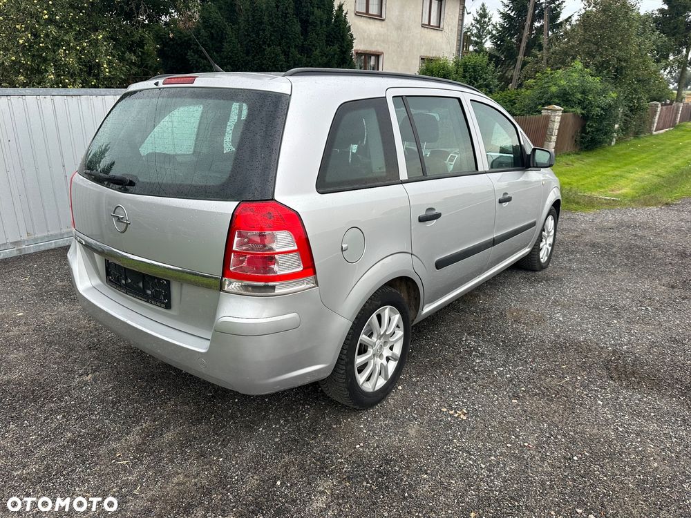 Opel Zafira - 3