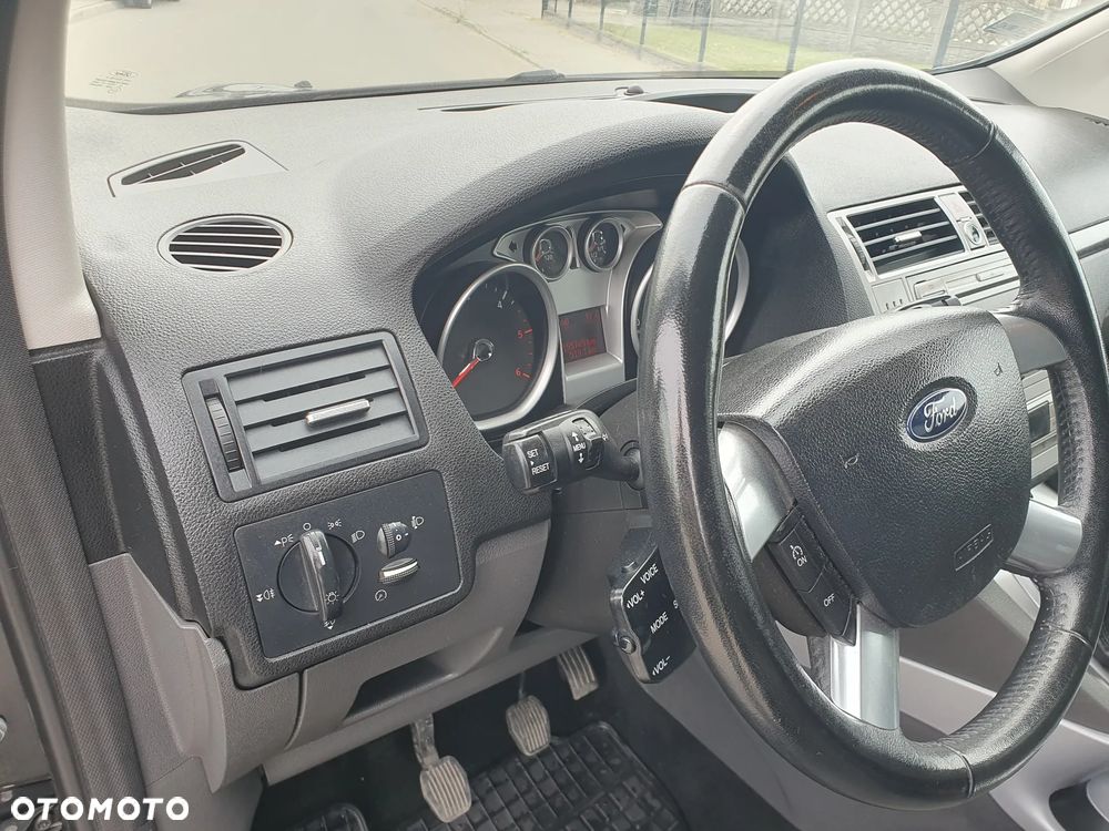 Ford Kuga 2.0 TDCi Individual - 21