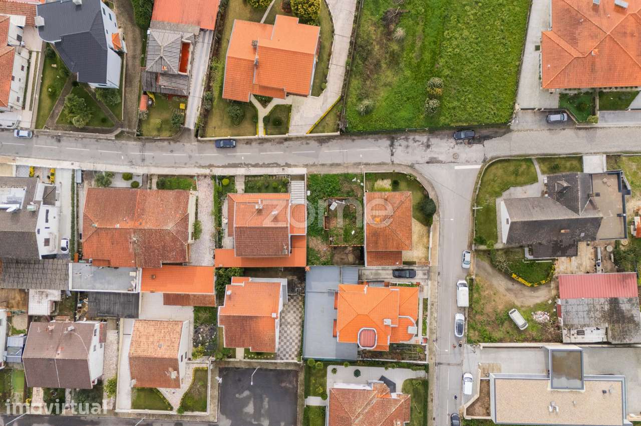 Terreno com 250 m2 para construção em Vila de Prado - Grande imagem: 3/20