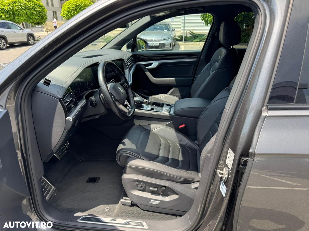 Volkswagen Touareg V6 TSI R-Style - 13