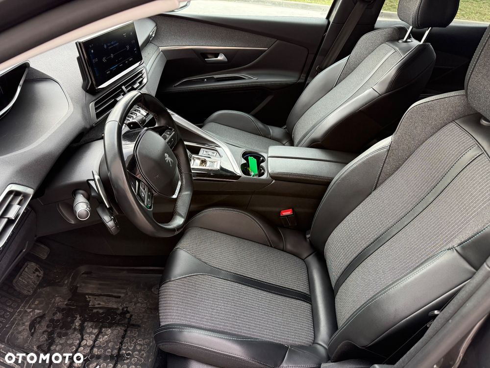 Peugeot 3008 1.2 PureTech Allure Pack S&S EAT8 - 16