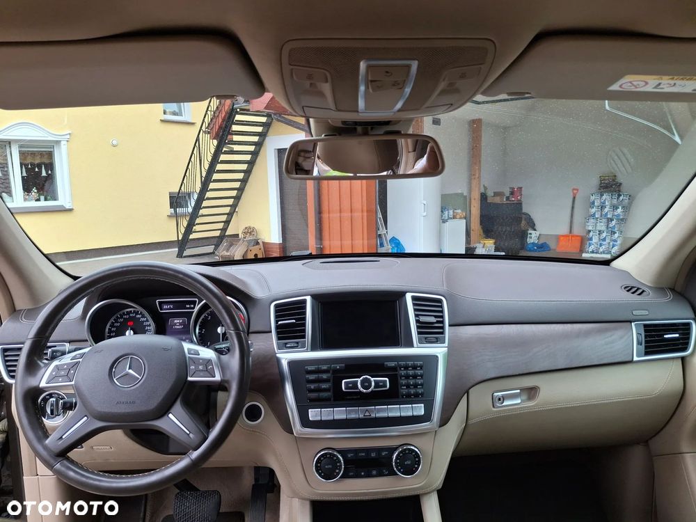 Mercedes-Benz ML 350 BlueTEC 4-Matic - 7