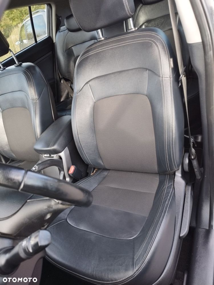 Kia Sportage 2.0 CRDI 2WD Attract - 29