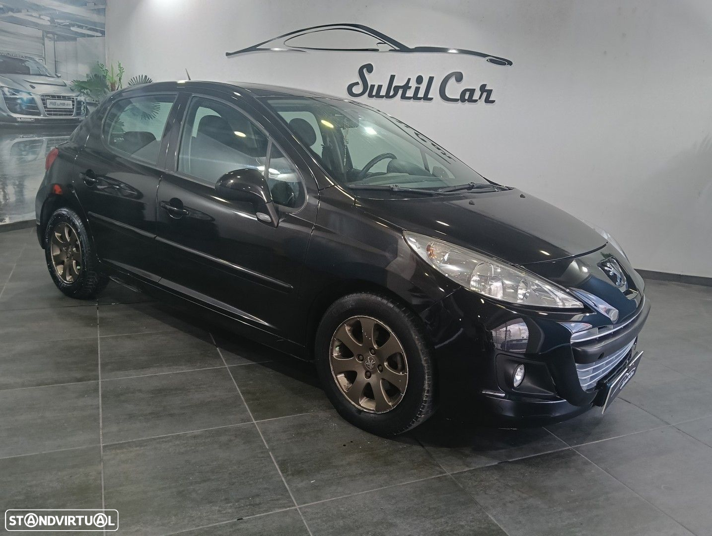 Peugeot 207 1.4 HDi Premium - 2