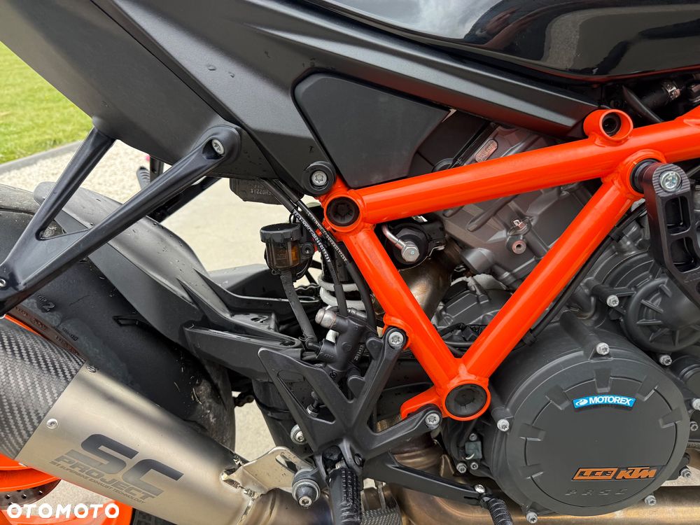 KTM Super Duke - 25