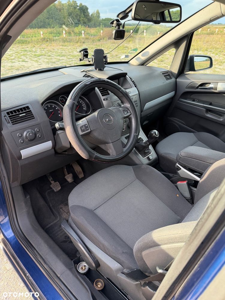 Opel Zafira 1.6 Enjoy - 8