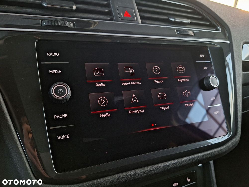 Volkswagen Tiguan 2.0 TSI 4Mot Elegance DSG - 25