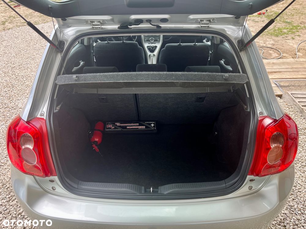 Toyota Auris 1.6 VVT-i Premium - 12