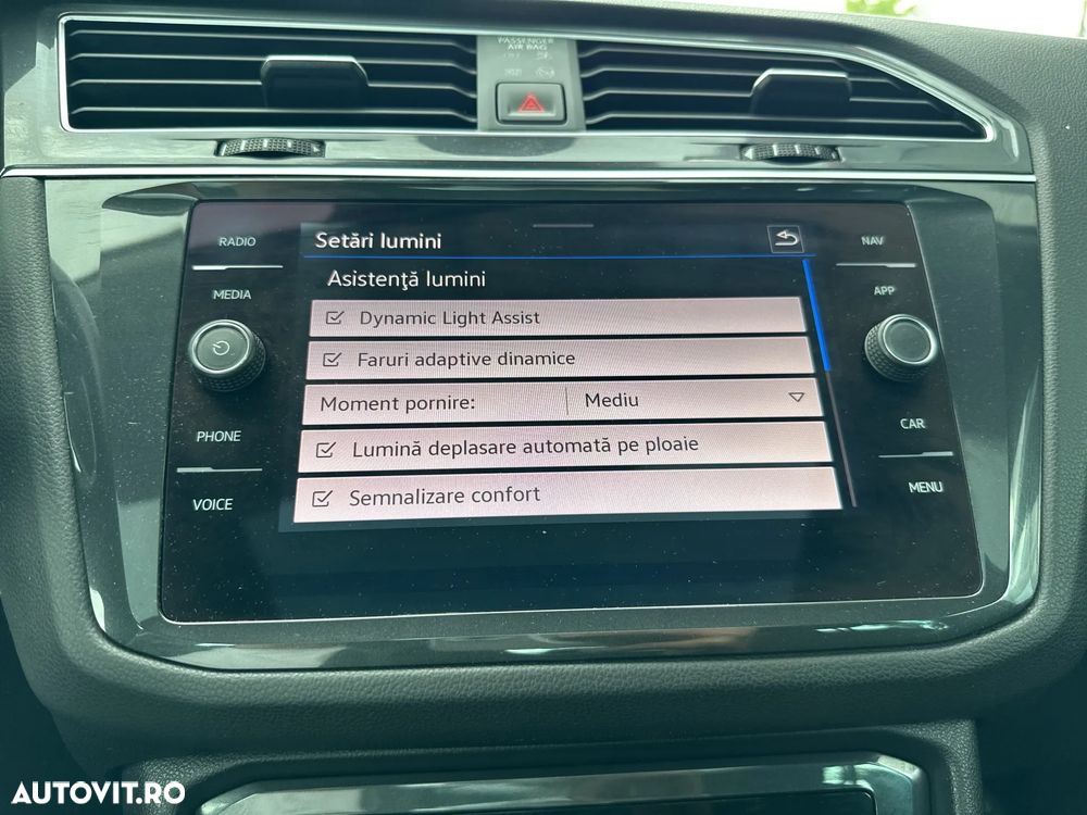 Volkswagen Tiguan 2.0 TDI 4Mot DSG Elegance - 27