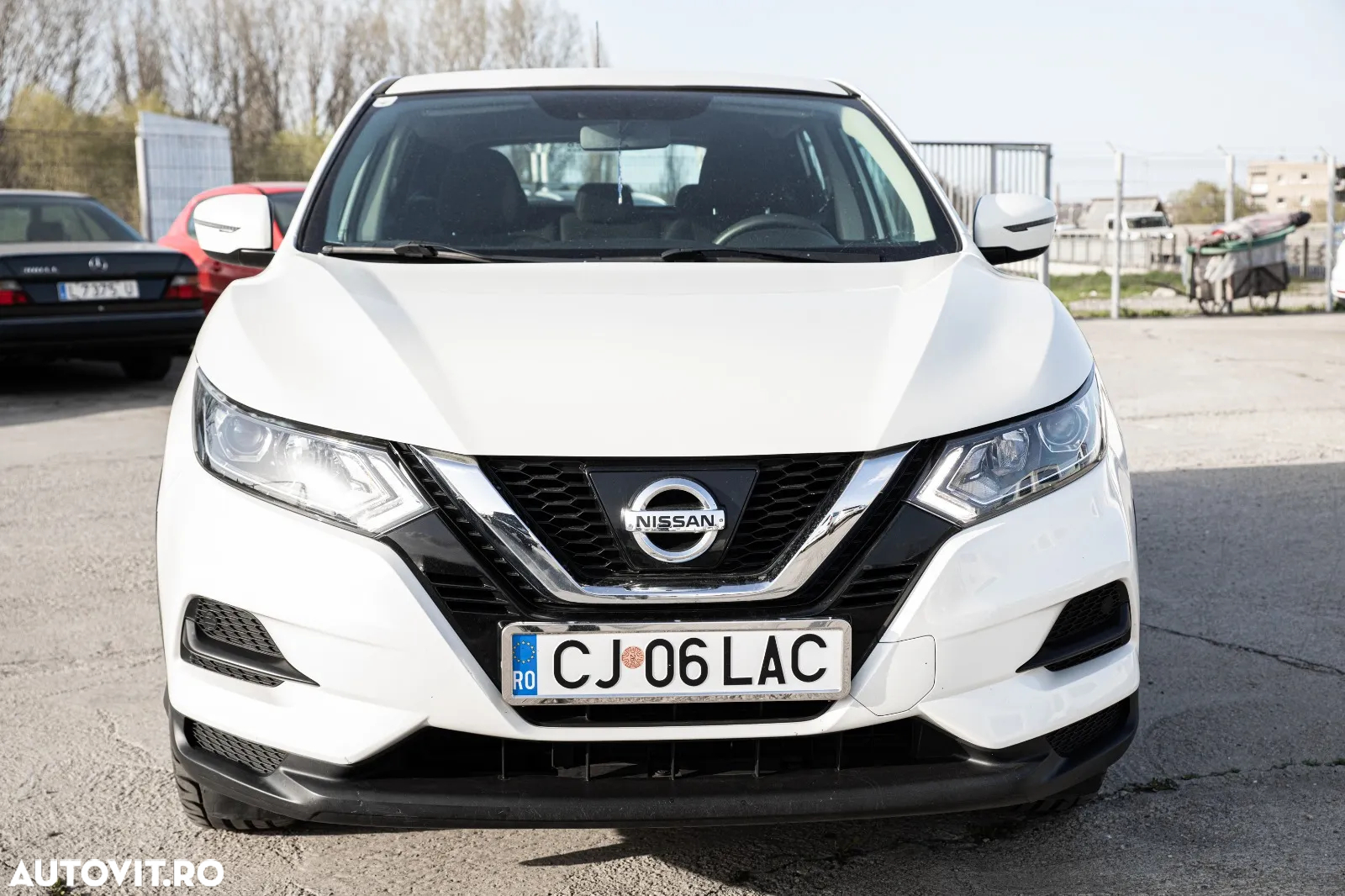 Nissan Qashqai 1.6 DCI ALL-MODE 4x4i ACENTA - 3