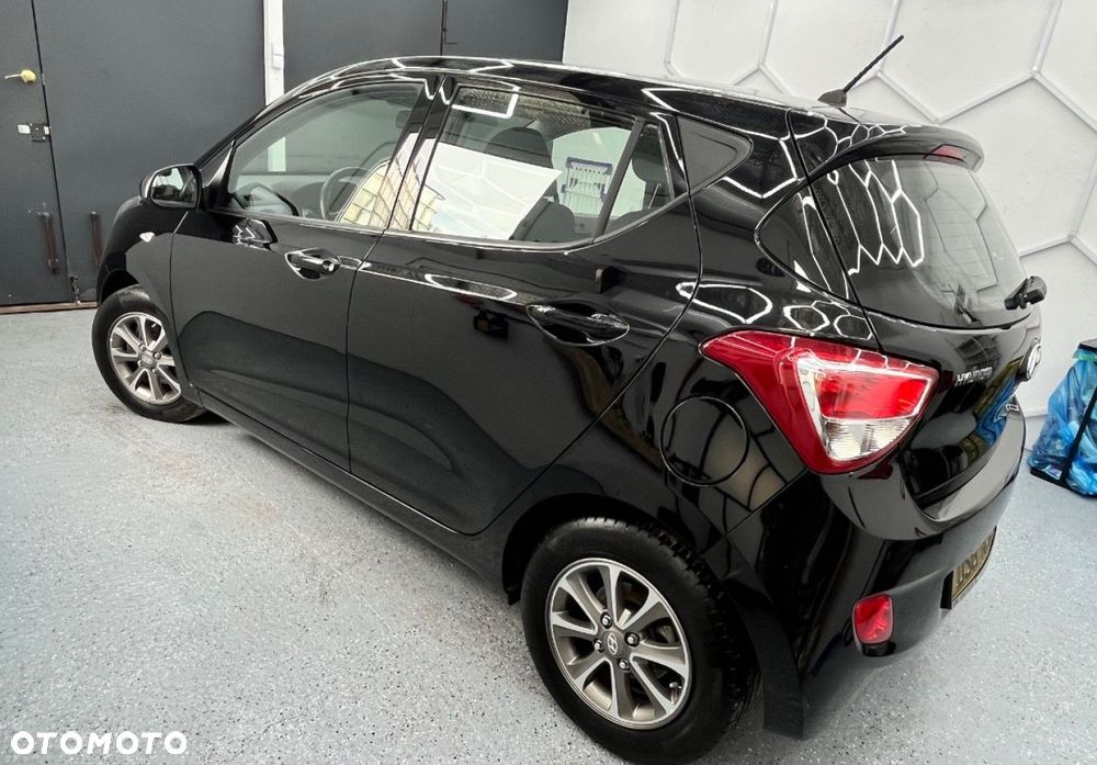 Hyundai i10 - 16