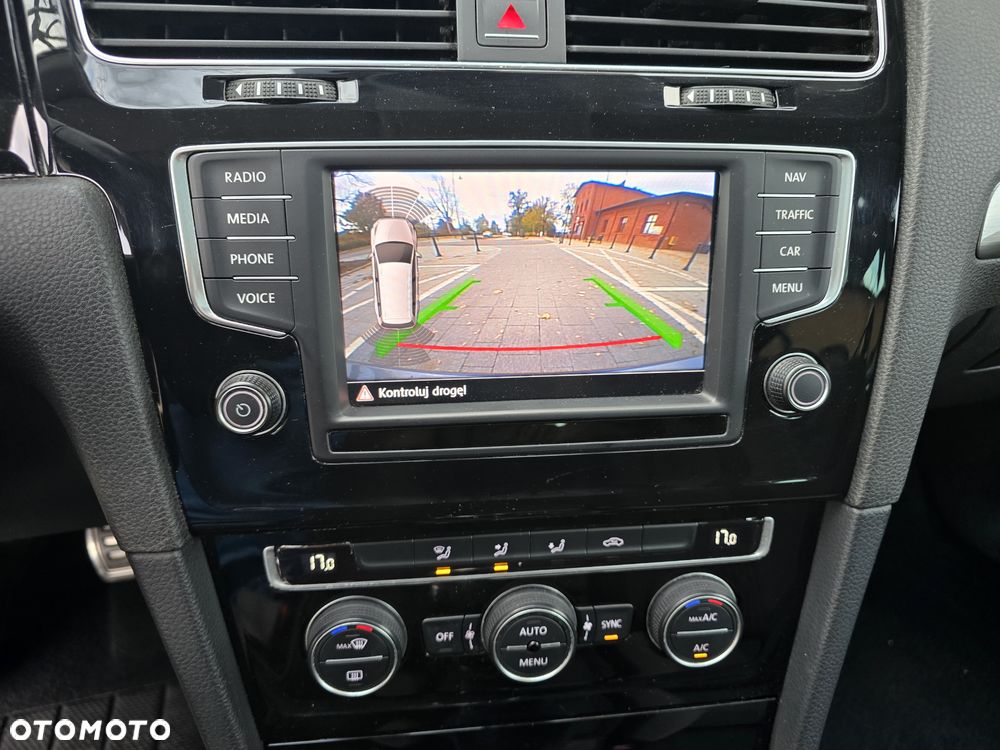 Volkswagen Golf 1.6 TDI BlueMotion Technology Allstar - 22