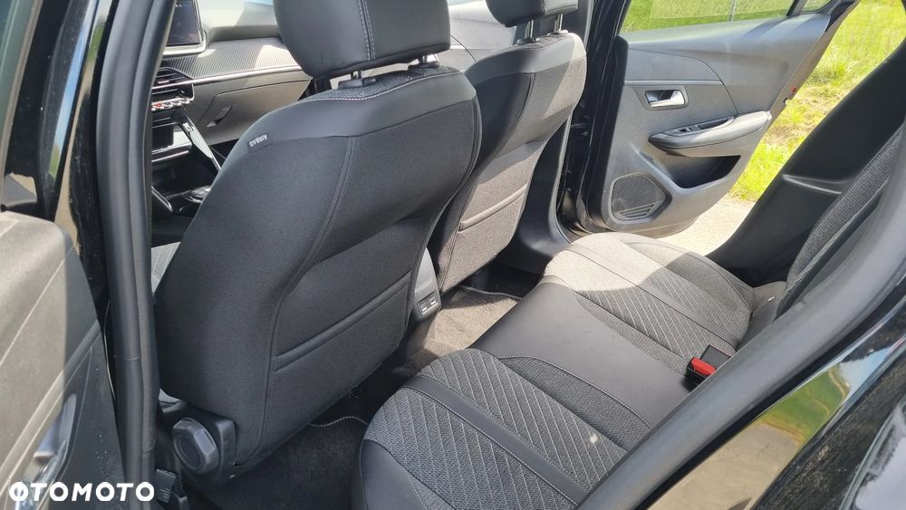 Peugeot 208 1.2 PureTech Allure Pack S&S EAT8 - 28