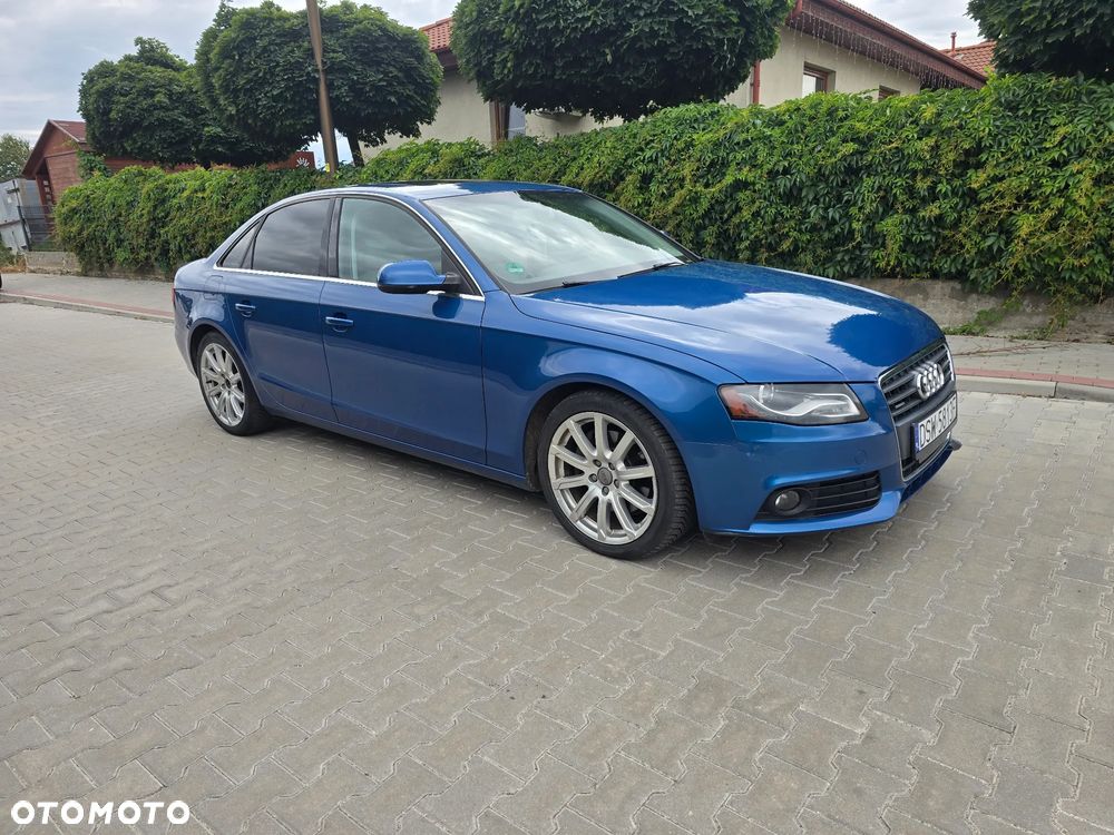 Audi A4 Limousine - 3