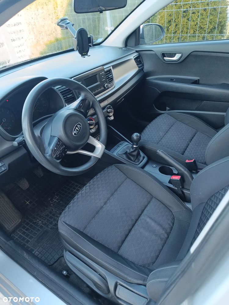 Kia Rio - 10