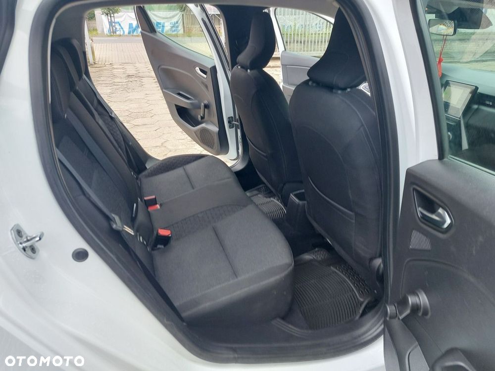 Renault Clio - 15