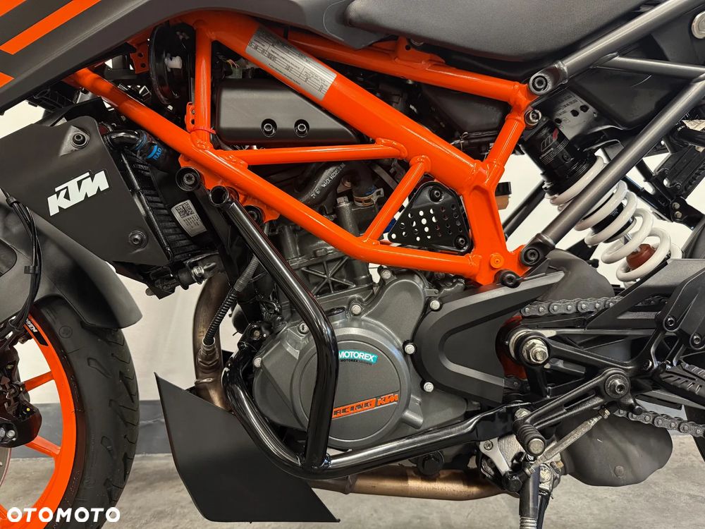 KTM Duke 125 - 10
