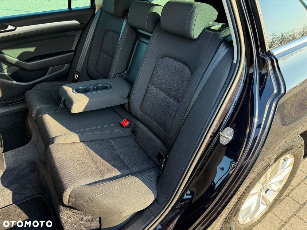 Volkswagen Passat 2.0 TDI SCR DSG Highline - 11