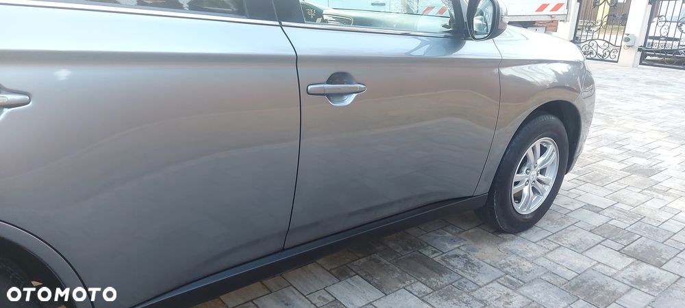 Mitsubishi Outlander - 13