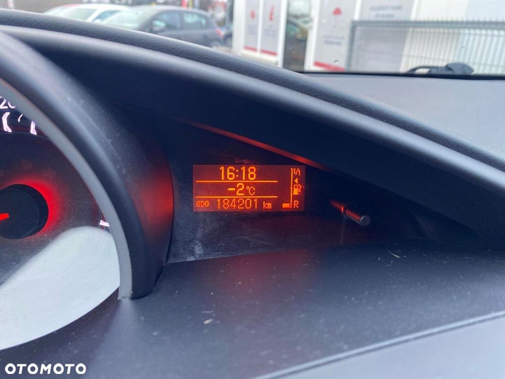 Toyota Verso 1.8 Premium 7os EU6 - 27