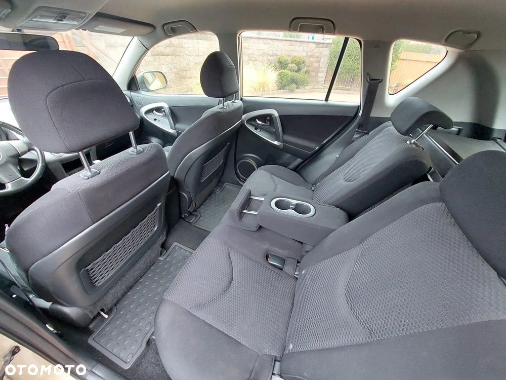 Toyota RAV4 2.0 VVT-i Premium - 26