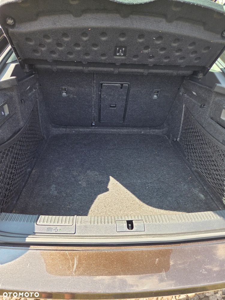 Skoda Superb 2.0 TDI L&K DSG - 8