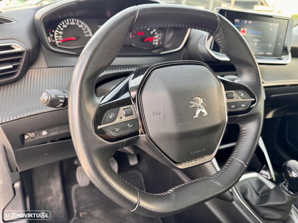 Peugeot 208 1.2 PureTech Active Pack - 11