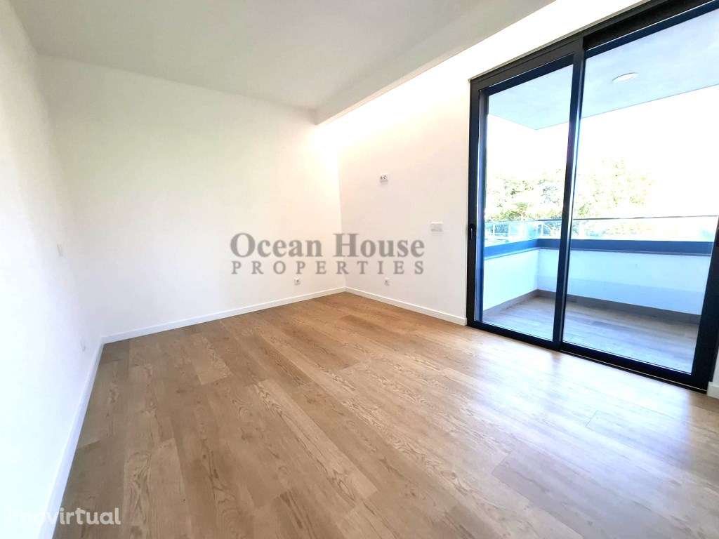 Apartamento T3 de luxo com piscina e garagem, a 1500 metros da Prai... - Grande imagem: 2/7