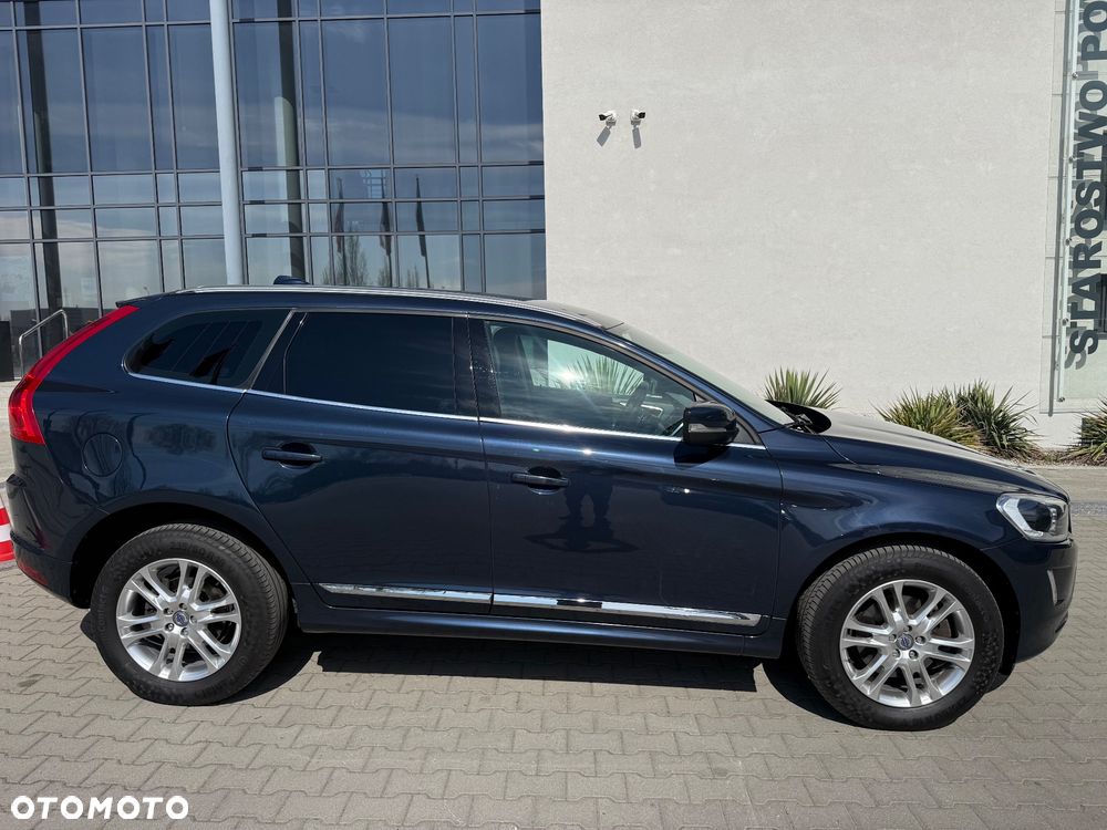 Volvo XC 60 D5 AWD Geartronic Summum - 3