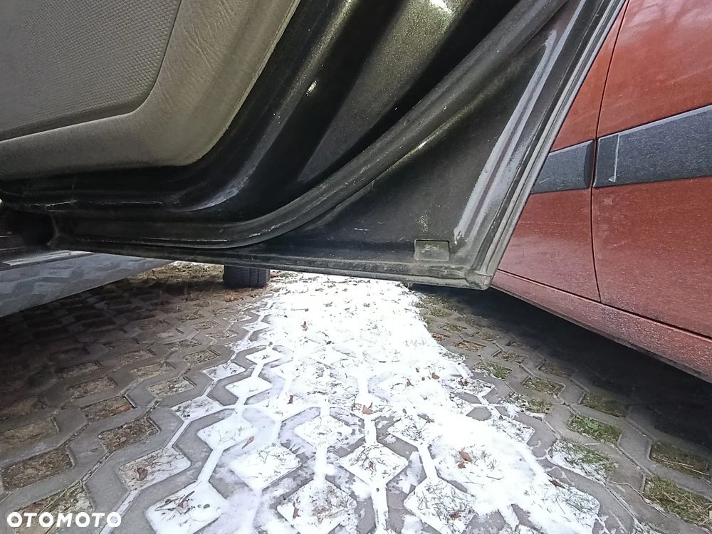 Jeep Grand Cherokee - 20