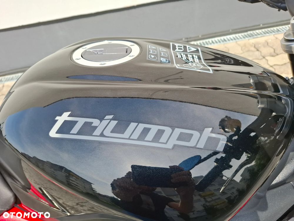 Triumph Street Triple - 24