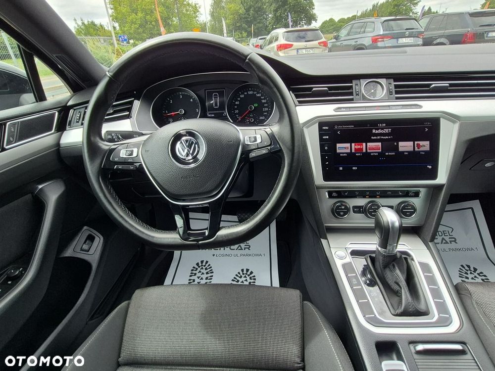 Volkswagen Passat - 15