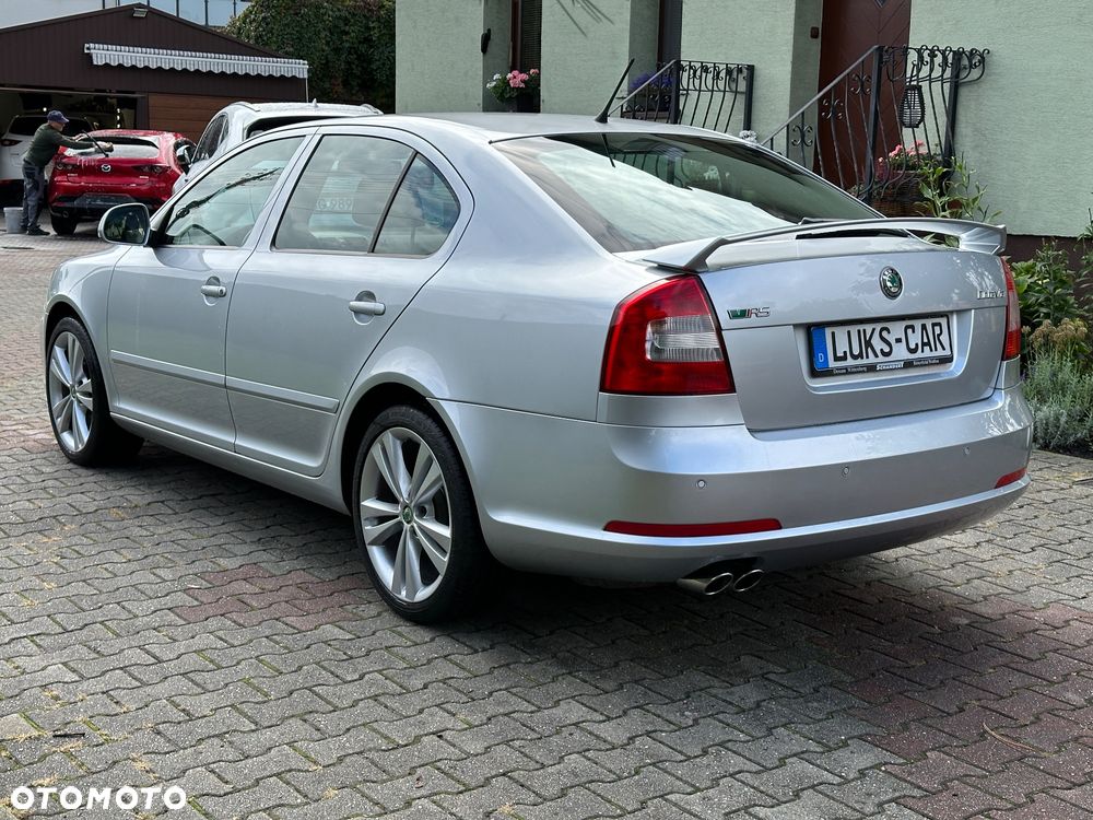 Skoda Octavia 2.0 TSI RS - 4
