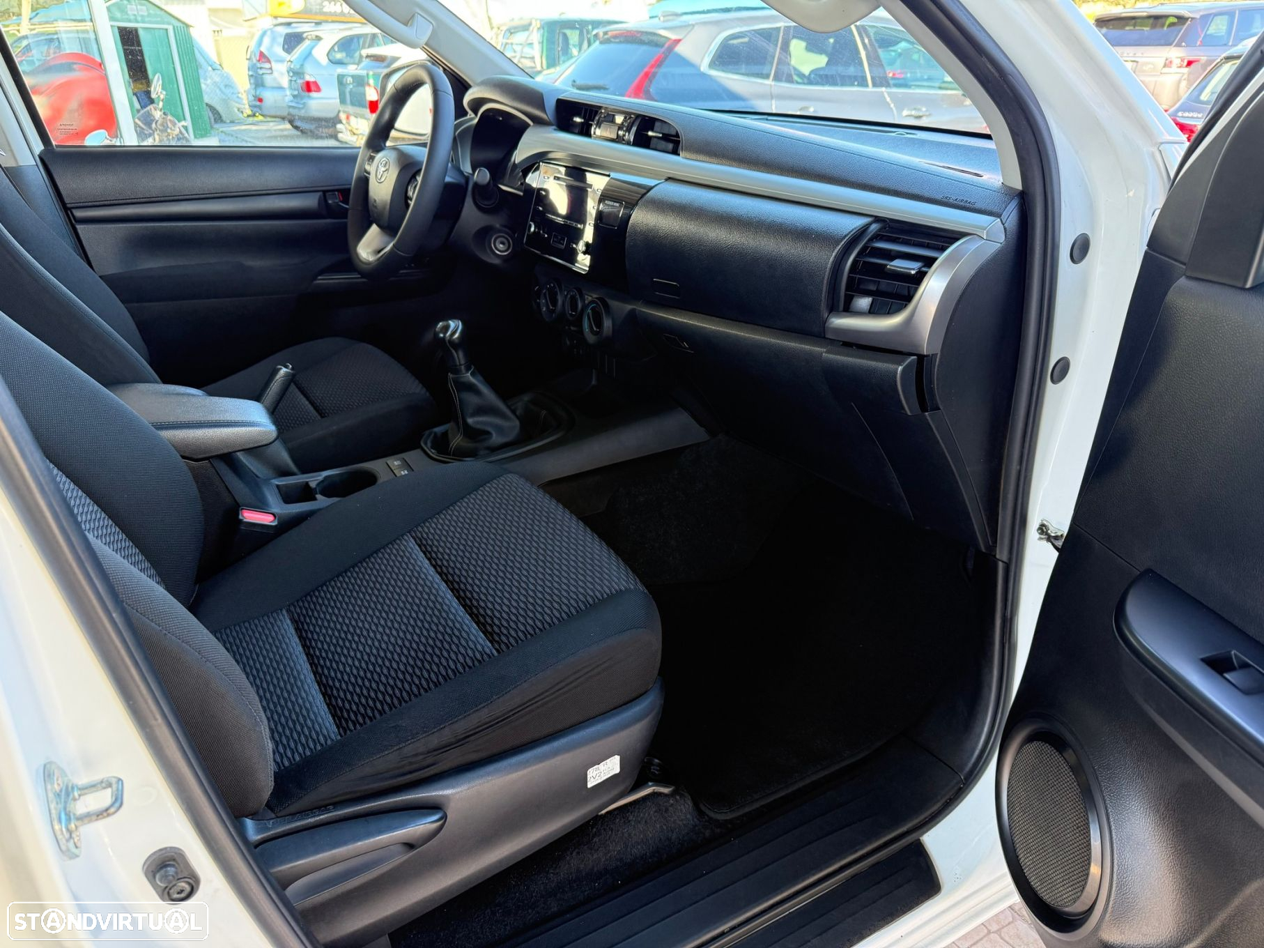Toyota Hilux 2.4 D-4D 4WD CD CH - 14