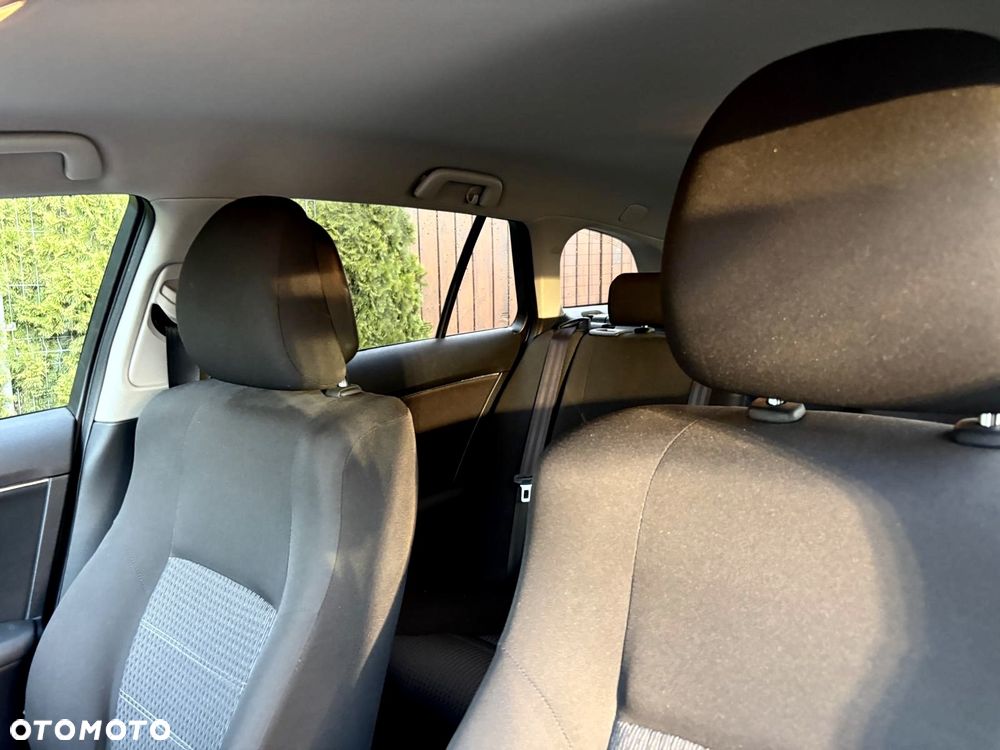 Toyota Avensis 2.0 D-4D Comfort - 14