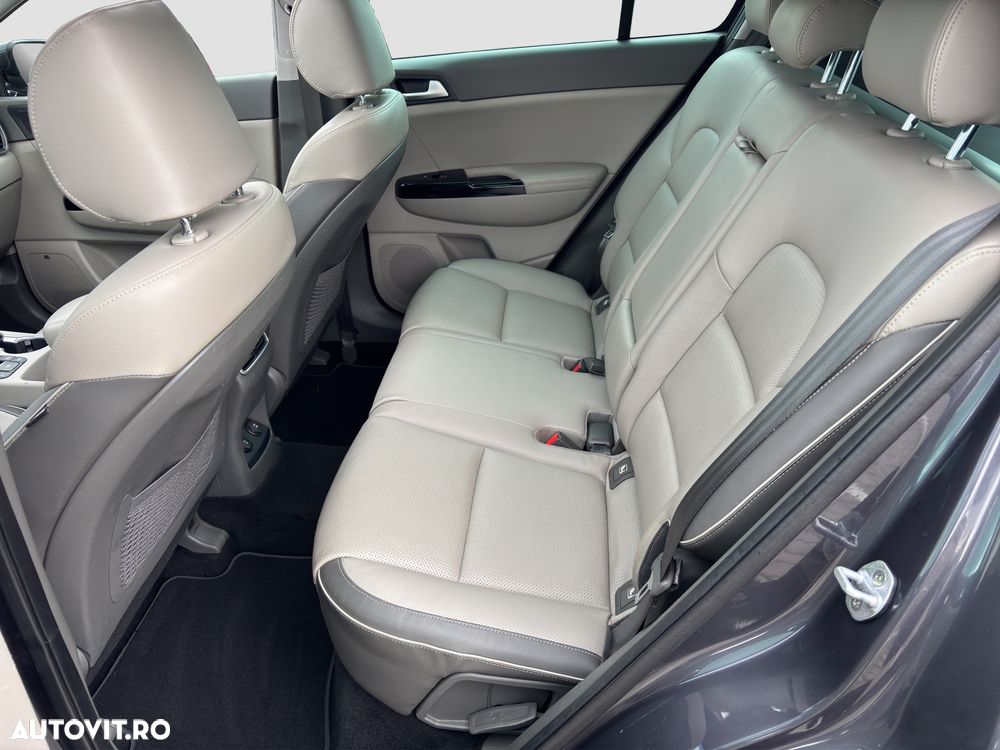 Kia Sportage 2,0 CRDI AWD Aut. Platinum - 9