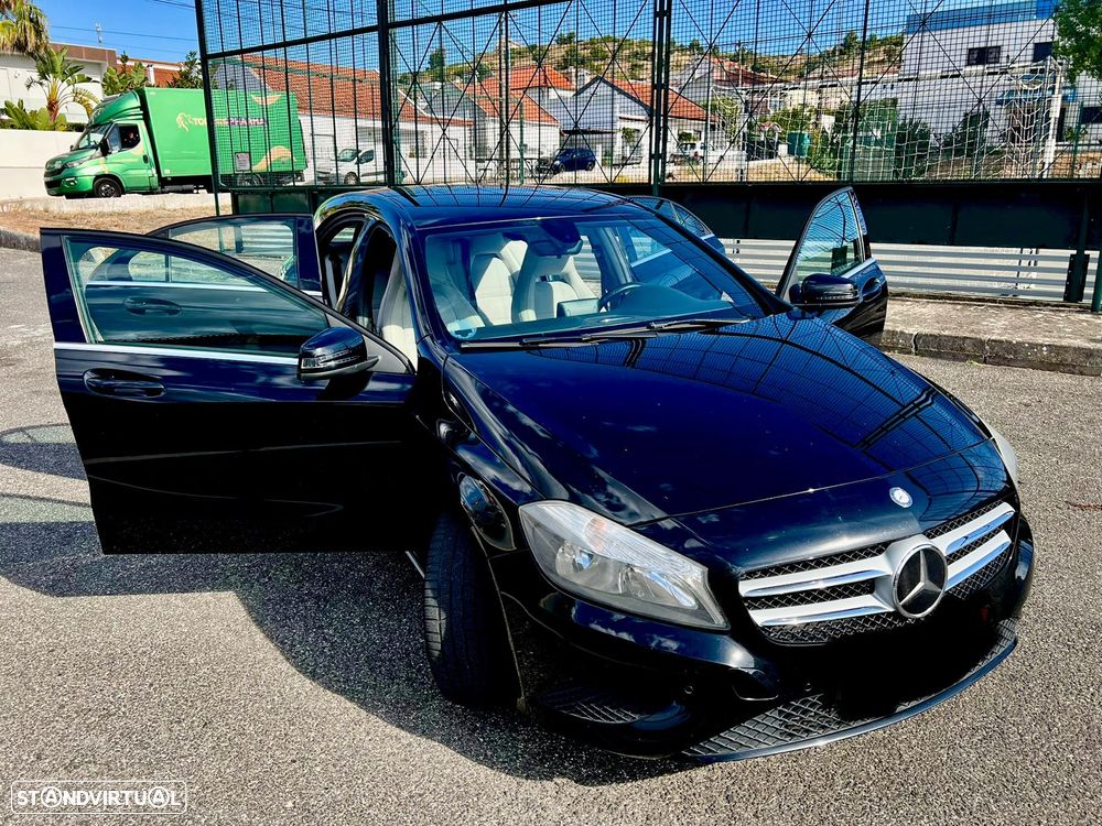 Mercedes-Benz A 180 - 4