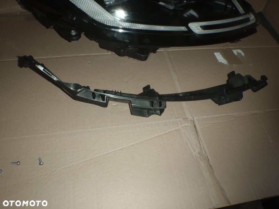 ślizg mocowanie listwa lampy lampa zderzaka range rover evoque II 18-21r. dużo części do tego modelu - 3