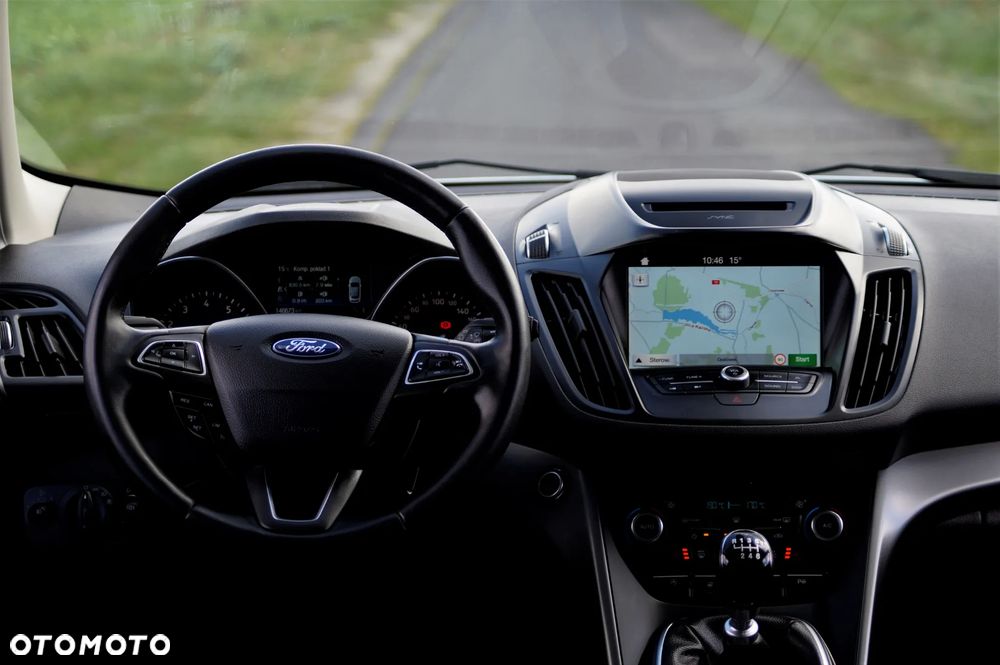 Ford Kuga - 36