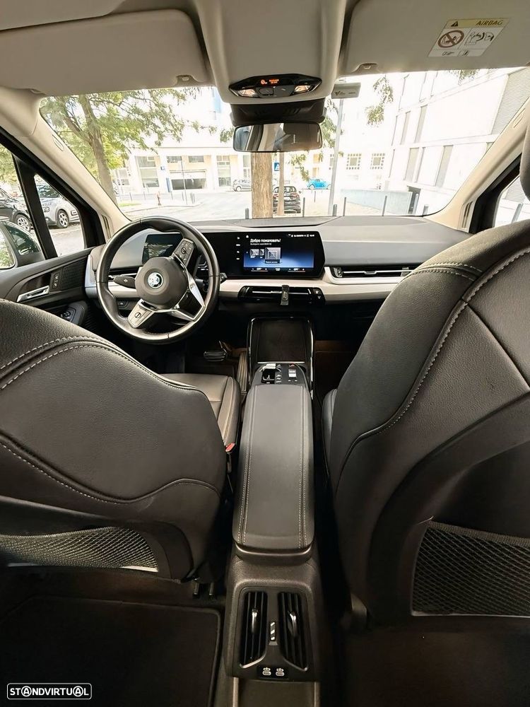 BMW 225xe Active Tourer - 4