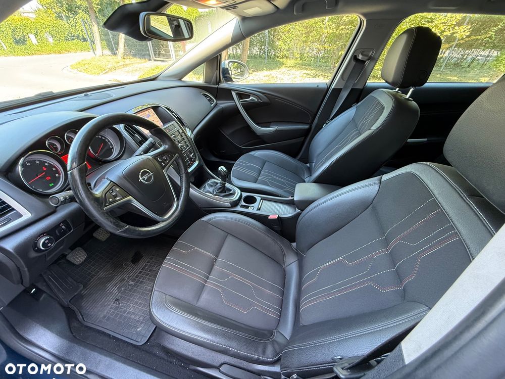 Opel Astra 1.6 Turbo Innovation - 4