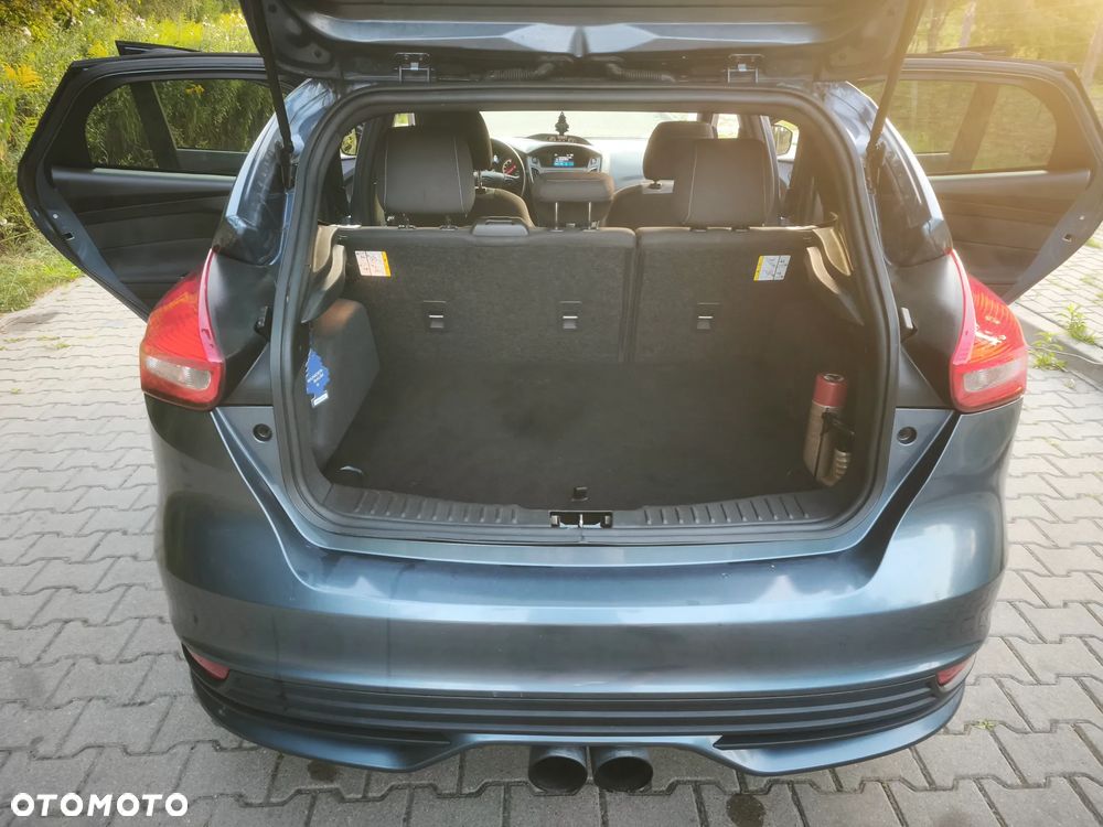 Ford Focus - 12