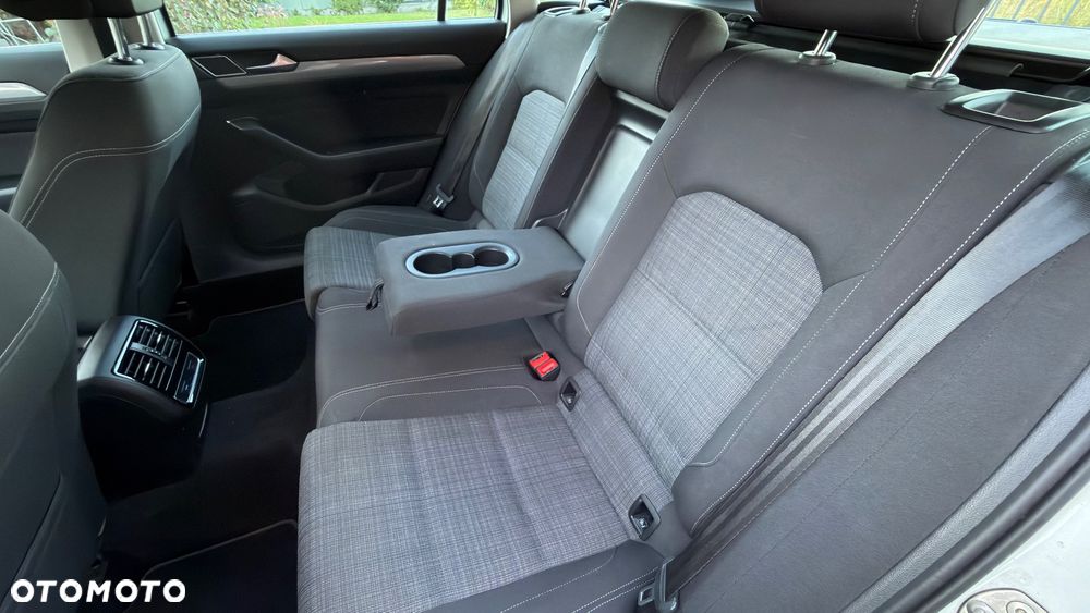 Volkswagen Passat 2.0 TDI BMT Comfortline DSG7 - 24