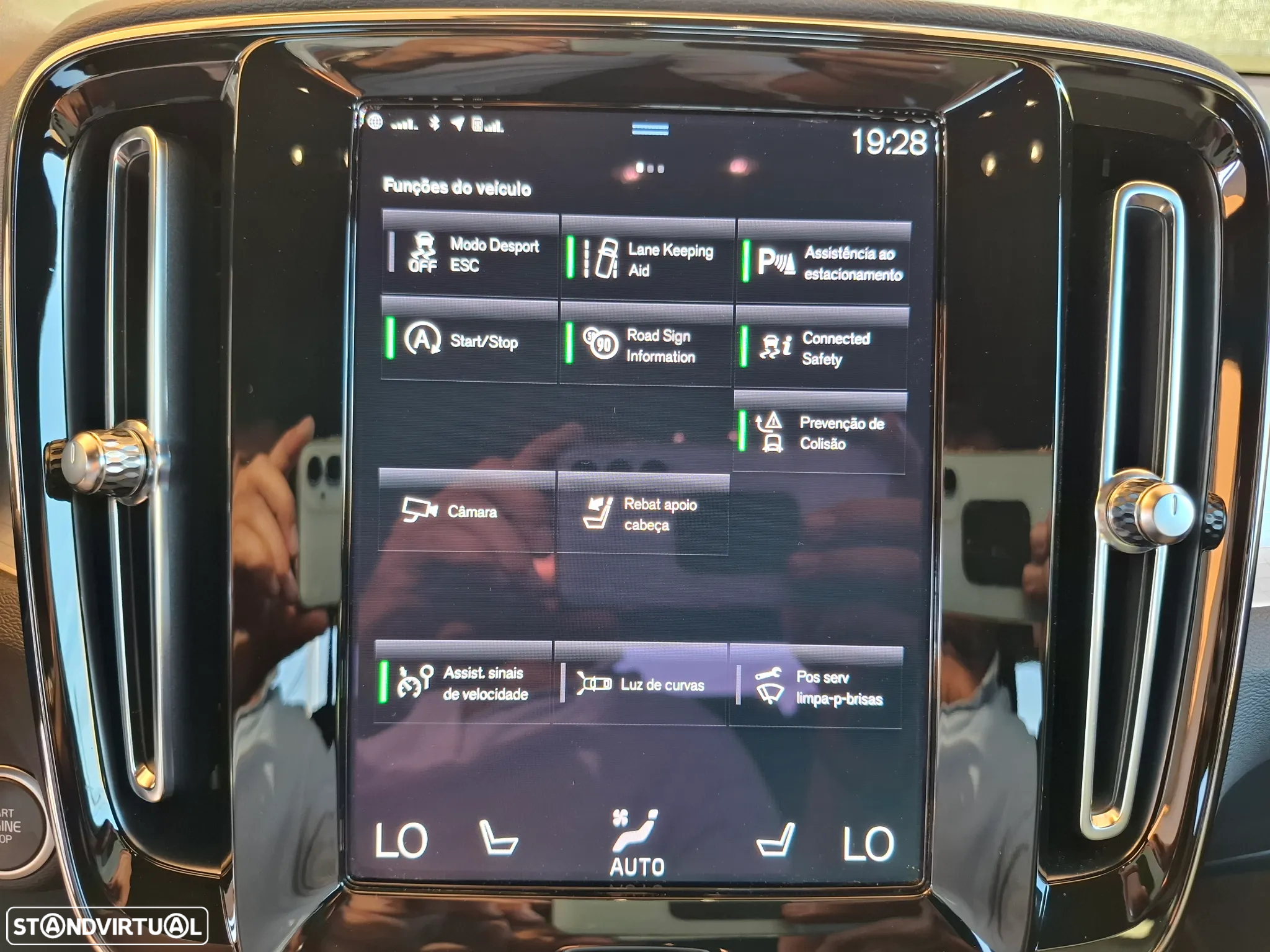 Volvo XC 40 1.5 T2 Plus Dark Auto - 50
