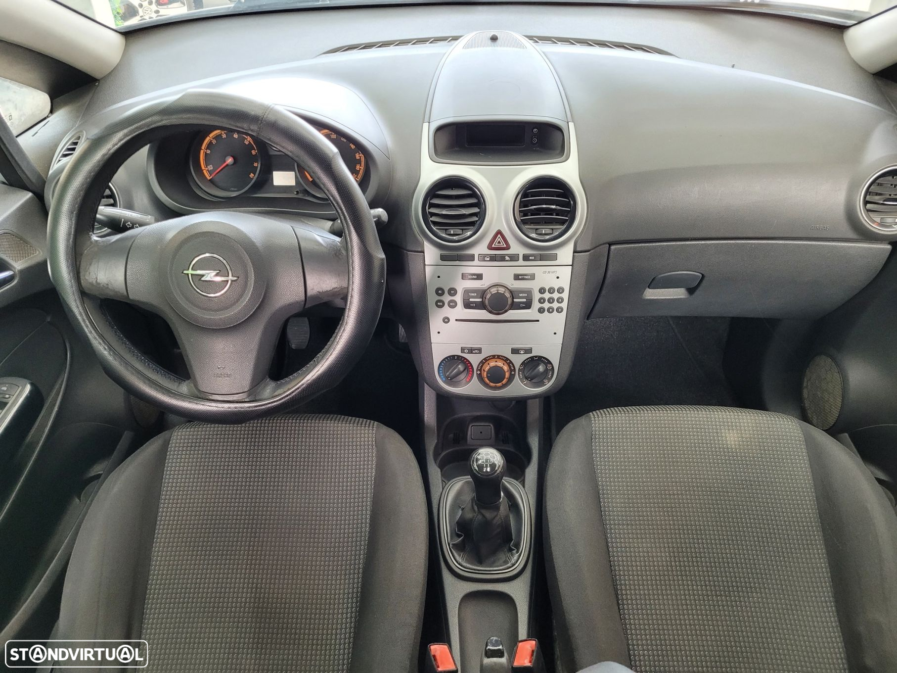 Opel Corsa 1.2 Cosmo - 20