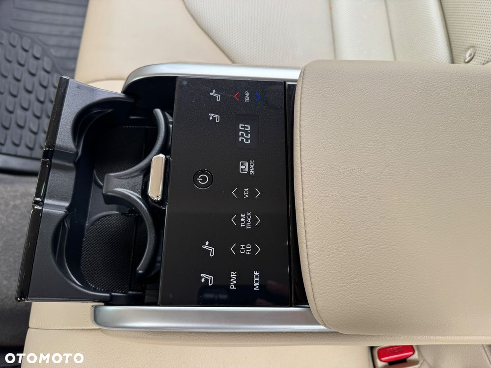 Toyota Camry 2.5 Hybrid Executive CVT - 7