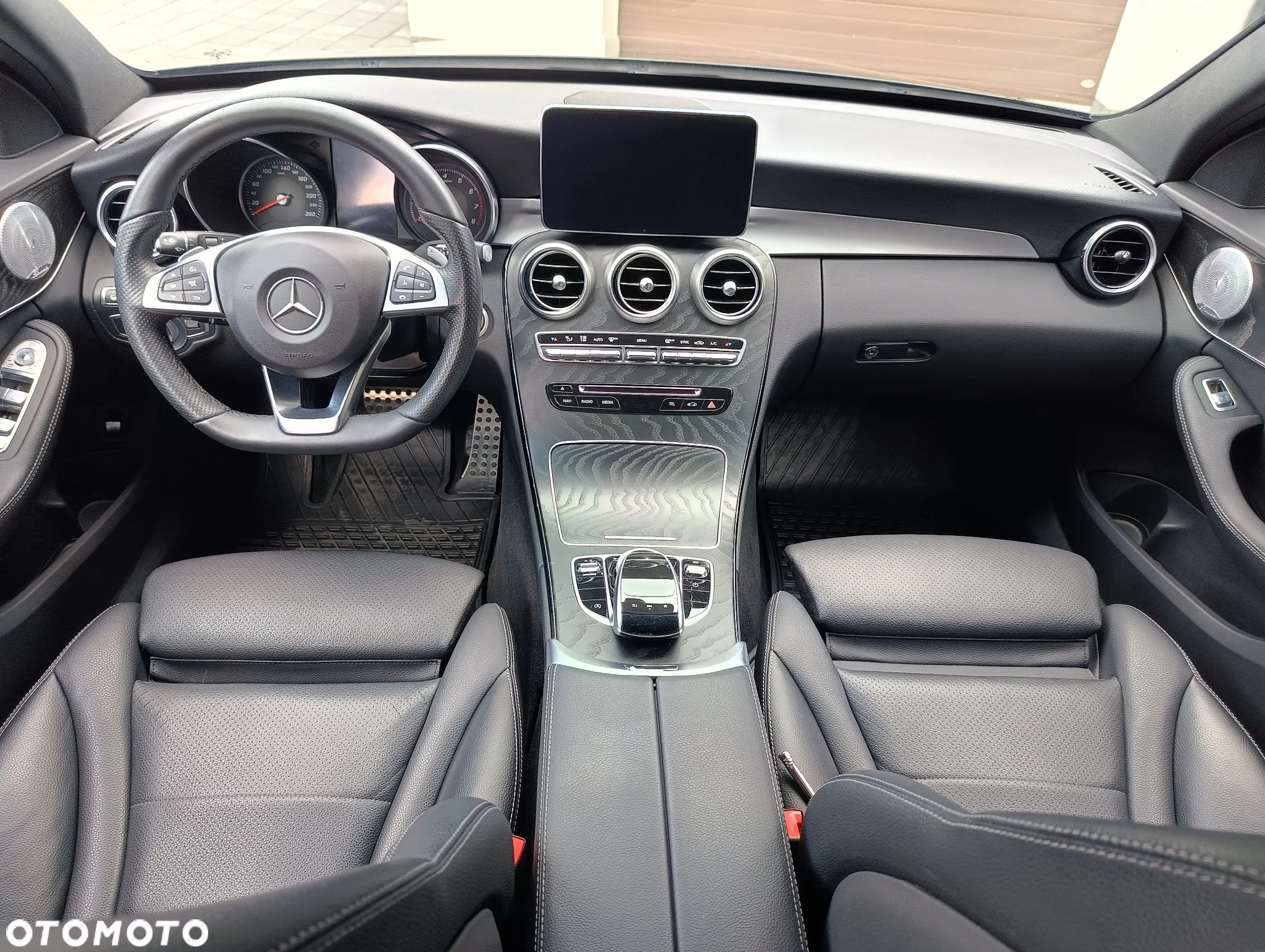 Mercedes-Benz Klasa C 200 4-Matic 9G-TRONIC - 12